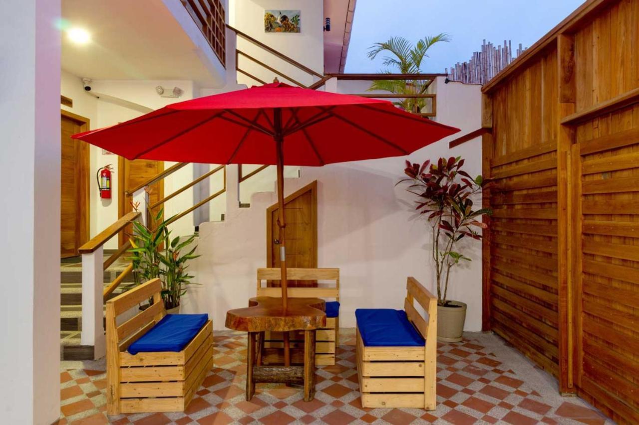 Plaza Luna Suites Puerto Ayora  Kültér fotó