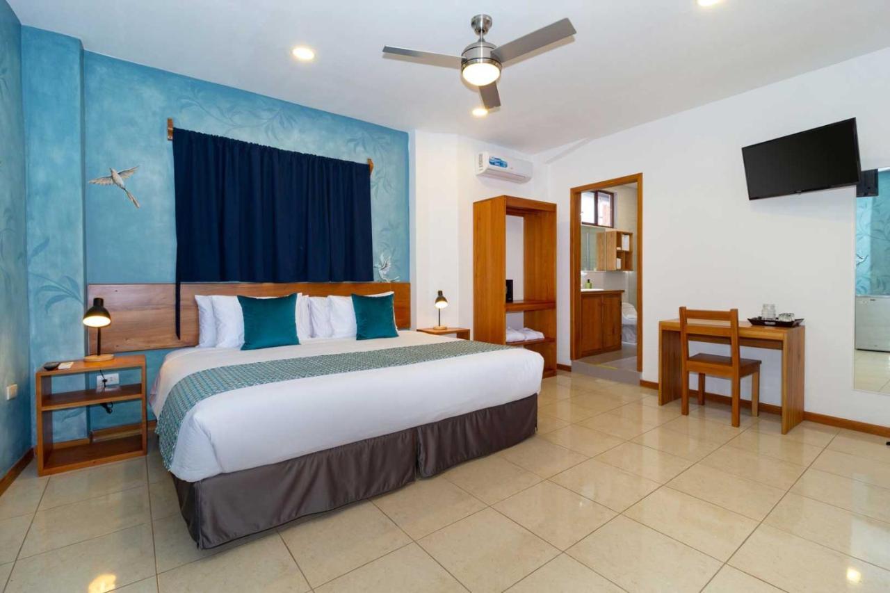 Plaza Luna Suites Puerto Ayora  Kültér fotó