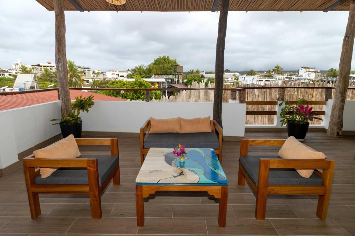 Plaza Luna Suites Puerto Ayora  Kültér fotó